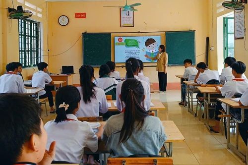 Hơn 900 giáo viên ở Lào Cai trượt khen thưởng vì chưa nộp quỹ từ thiện