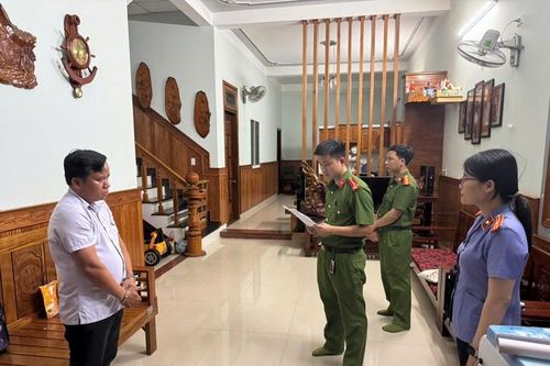 Phê chuẩn khởi tố, bắt tạm giam 2 nguyên cán bộ Trung tâm Phát triển quỹ đất TP Tam Kỳ