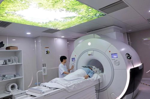 Bệnh viện Hữu nghị Đa khoa Nghệ An đưa vào hoạt động hệ thống chụp cộng hưởng từ MRI 3.0 TESLA SIGNA Pioneer tích hợp trí tuệ nhân tạo