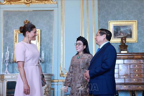 Thủ tướng và Phu nhân chào xã giao Công chúa Kế vị Victoria Ingrid Alice Désireé