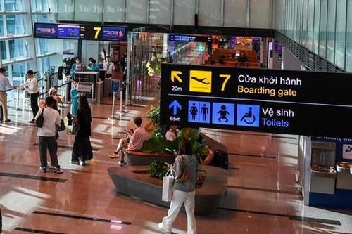 Nhiều chuyến bay đi và đến Đà Nẵng bị hủy, hoãn do ảnh hưởng bão Wutip