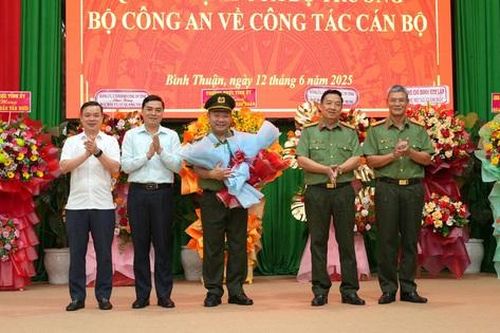 Công bố nhân sự mới tại Công an tỉnh Bình Thuận