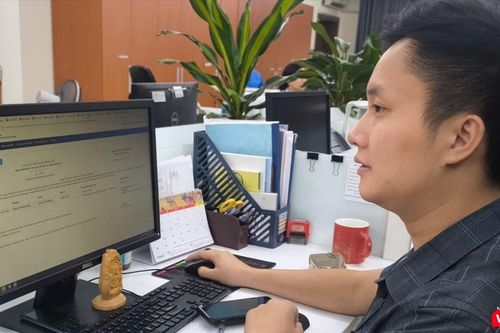 TGĐ Microsoft Việt Nam: Doanh nghiệp tiên phong chỉ cần 5 nhân viên giỏi AI