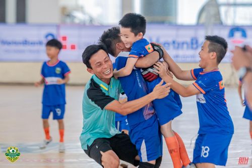 U8 và U10 Nghi Sơn cùng vào chung kết: Thành quả từ sự chuẩn bị chuyên nghiệp