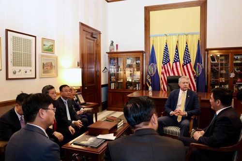 Quan hệ thương mại Việt Nam – Hoa Kỳ: Thêm tín hiệu tích cực từ Exxon Mobil, Nike, Walmart