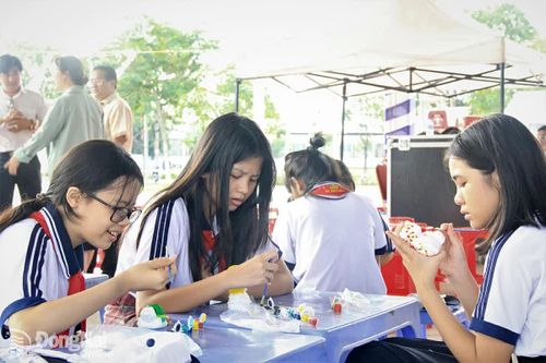 Đem cơ hội vui chơi hè cho trẻ em