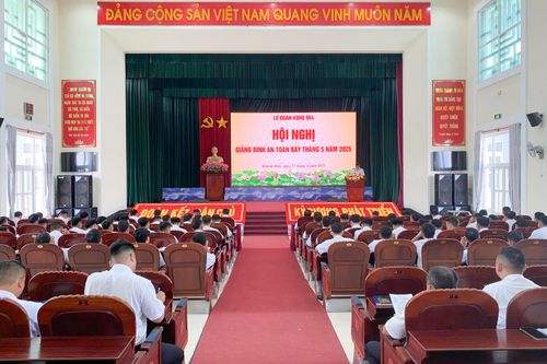 Lữ đoàn 954 tổ chức hội nghị giảng bình an toàn bay tháng 5