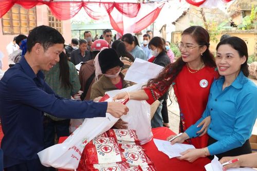 Gieo nhân ái gặt yêu thương