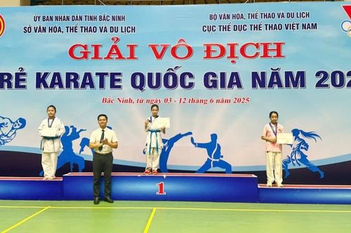 Lạng Sơn xuất sắc giành 11 huy chương tại Giải vô địch trẻ Karate quốc gia