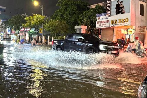 Mưa lớn do hoàn lưu bão số 1 gây ngập lụt