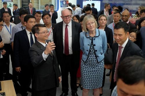 Khai trương Trung tâm Công nghệ Chiến lược Australia – Việt Nam