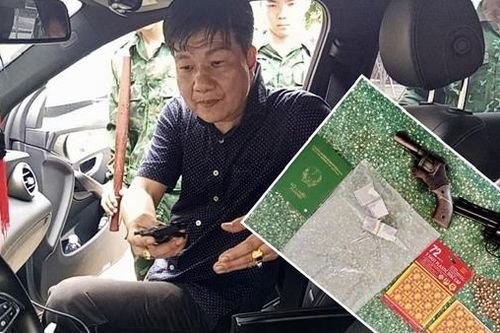 Mang ma túy và 2 khẩu súng xuất cảnh qua Campuchia thì bị 'tóm'