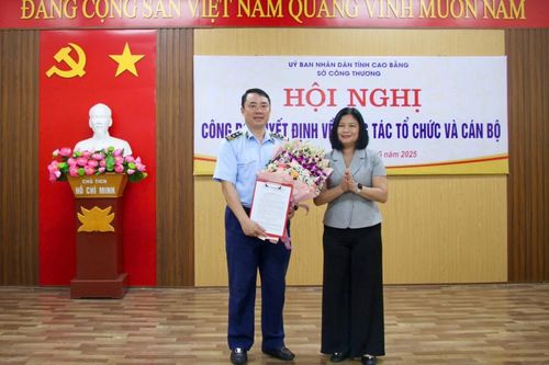 Sở Công thương công bố quyết định về công tác cán bộ