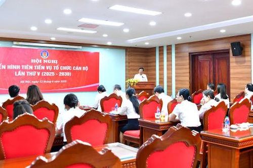 Phát huy truyền thống đoàn kết, quyết tâm tham mưu, hiến kế trong công tác cán bộ