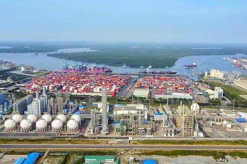 Bà Rịa - Vũng Tàu hội tụ nhiều lợi thế để phát triển mạnh cụm ngành công nghiệp hóa chất