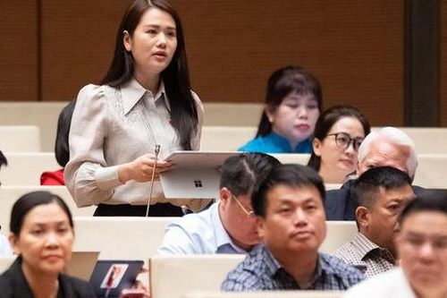 Ưu tiên phát triển hạ tầng giao thông; đảm bảo chế độ chính sách cho cán bộ sau sắp xếp, sáp nhập