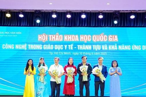 Trường Đại học Văn Hiến đẩy mạnh chuyển đổi số trong giáo dục, y tế và đào tạo nhân lực chất lượng cao