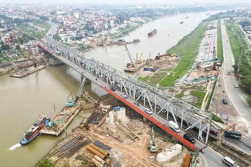 Loạt dự án giao thông từ Bắc vào Nam đồng loạt 'kẹt' tiến độ: Vướng mắc ở đâu?