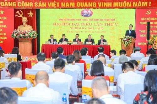 VEC cần tiếp tục phát huy, giữ vai trò chủ lực trong đầu tư, phát triển hệ thống đường cao tốc quốc gia