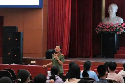 Ma trận lừa đảo bủa vây sinh viên