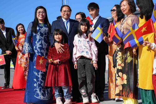 Thủ tướng Phạm Minh Chính và Phu nhân rời Stockholm, kết thúc tốt đẹp chuyến thăm Thụy Điển