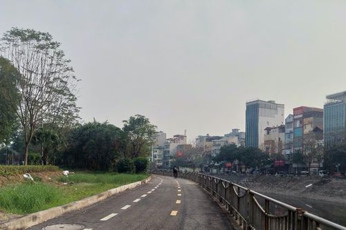 Đường dành cho xe đạp 'vắng lặng' giờ cao điểm, sao không cho xe máy đi vào?