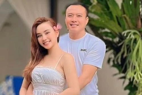 Ca sĩ Vy Oanh 'tái xuất' trẻ trung, sống viên mãn bên chồng doanh nhân