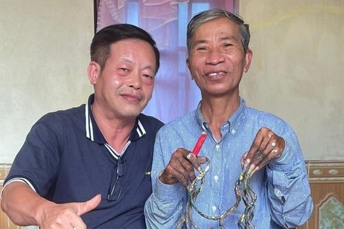 Móng tay dài hơn 1m được rao bán 7 tỷ đồng: Chủ nhân ở Nam Định nói gì?