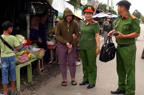 Bắt người phụ nữ cướp vé số, tiền của bé trai 9 tuổi sau bốn giờ gây án