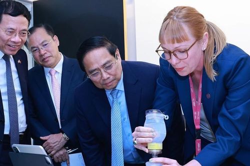 Thủ tướng Phạm Minh Chính thăm Viện Y khoa Karolinska