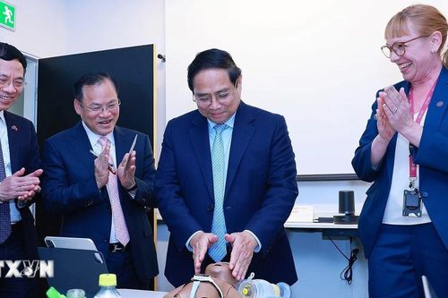 Thủ tướng: Mong muốn Viện Y học Karolinska là đối tác hàng đầu của Việt Nam