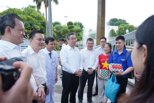 30 y bác sĩ TP Hồ Chí Minh tới đảo Trường Sa hỗ trợ y tế