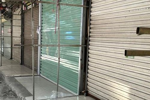 Tiểu thương đồng loạt 'đóng cửa nằm im', vì đâu nên nỗi?