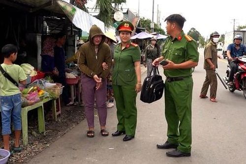Bắt nữ nghi phạm chuyên cướp vé số của người già, trẻ em