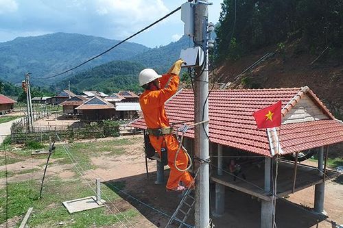 Miền Trung - Tây Nguyên: Gần 100% hộ nông thôn đã có điện