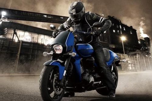 Xế cổ Suzuki Boulevard vừa ra mắt có gì đặc biệt?