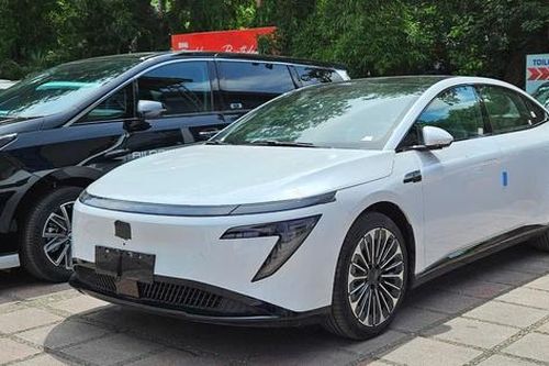 Xe điện Nissan N7 bất ngờ xuất hiện tại Việt Nam