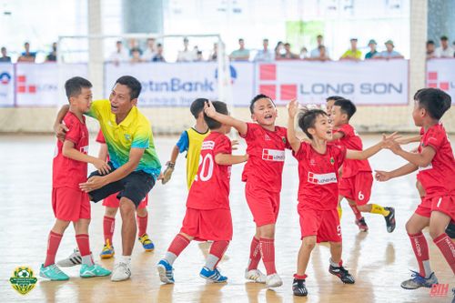 U8 Thiệu Hóa trở thành 'tân vương' lứa tuổi U8 giải Bóng đá Nhi đồng Báo Thanh Hóa lần thứ IV năm 2025