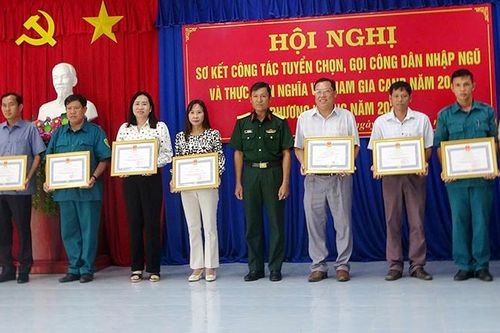 Tri Tôn sơ kết công tác tuyển chọn, gọi công dân nhập ngũ năm 2025