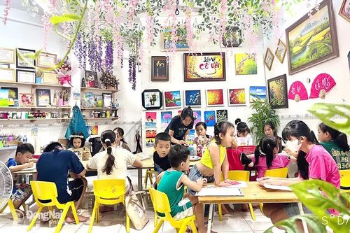 Sôi động các lớp năng khiếu hè