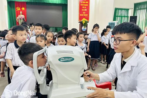 Chẩn đoán và điều trị bệnh nhược thị ở trẻ nhỏ