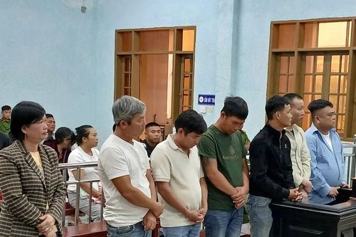Nhóm đối tượng uy hiếp Cảnh sát Giao thông, bảo kê xe quá khổ, quá tải lãnh án