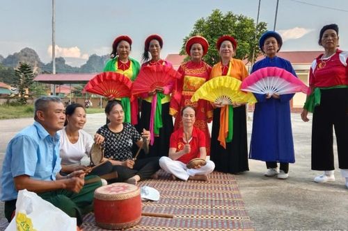 Tuổi cao văn thể càng cao
