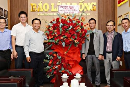 Công ty Thủy điện Đồng Nai chúc mừng Báo Lâm Đồng nhân Ngày Báo chí Cách mạng Việt Nam