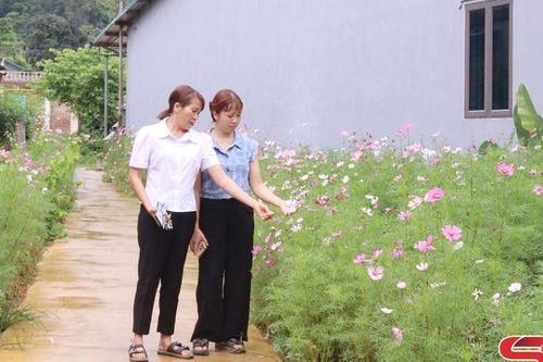 Nữ bí thư chi bộ, trưởng bản năng động, nhiệt huyết