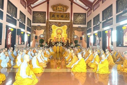 Bình Phước: Phân ban Ni giới Phật giáo tỉnh tác pháp An cư kiết hạ tại chùa Quang Minh