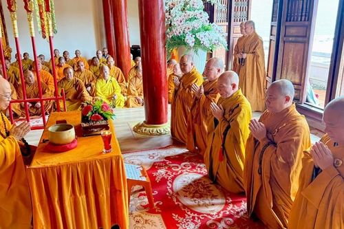 Kon Tum: 85 vị Tăng Ni trên địa bàn tỉnh bắt đầu khóa An cư kiết hạ Phật lịch 2569