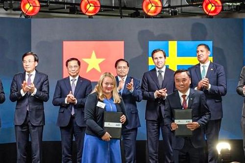 Vietnam Airlines 'bắt tay' Scandinavian Airlines tăng cường kết nối hàng không với Bắc Âu