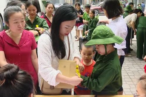 Gần 100 học sinh Thủ đô xuất quân Học kỳ quân đội