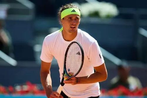 Alexander Zverev vào tứ kết giải quần vợt Stuttgart